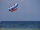 para gliding paragliding landing into sea 1