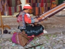 people woman weaving p1010916 b
