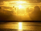 sunset golden sea 800x600