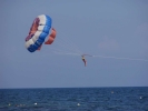 para gliding paragliding landing into sea 2